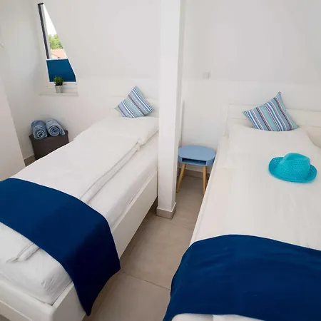 Apartmán Galerieferienwohnung Bonfire Im Herzen Des Ostseebades