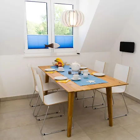 Apartmán Galerieferienwohnung Bonfire Im Herzen Des Ostseebades *